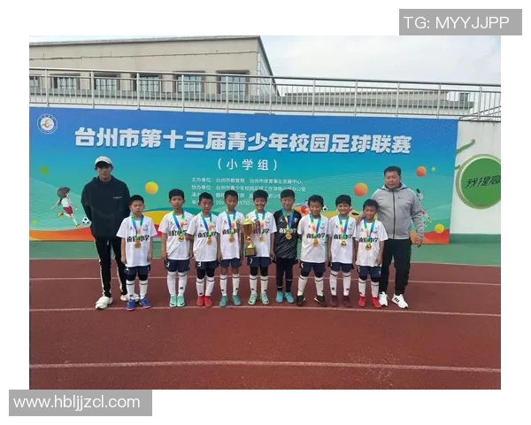 建工小学足球队积极备战校园联赛展现青春活力与团队精神